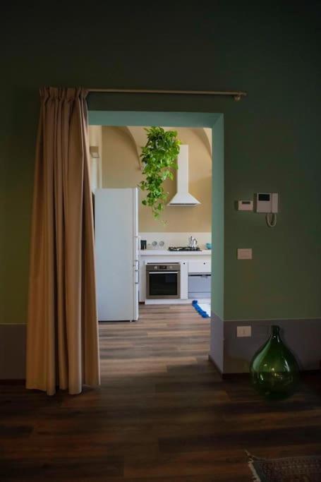 Casa Asja: Cromatismo In Centro Storico Apartment Cesena Bagian luar foto