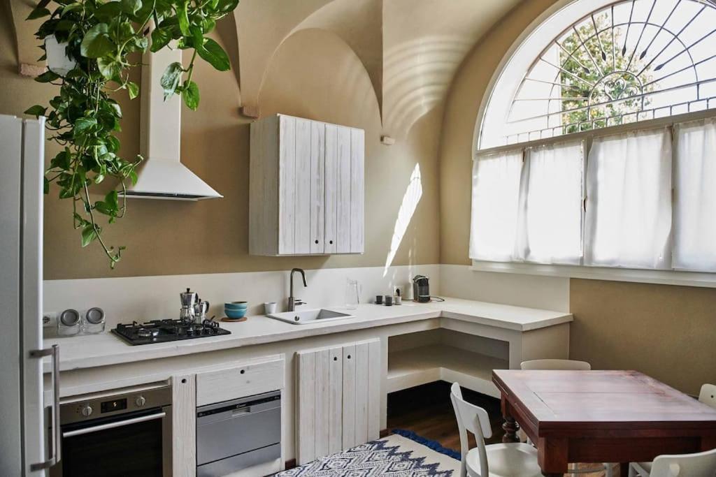 Casa Asja: Cromatismo In Centro Storico Apartment Cesena Bagian luar foto